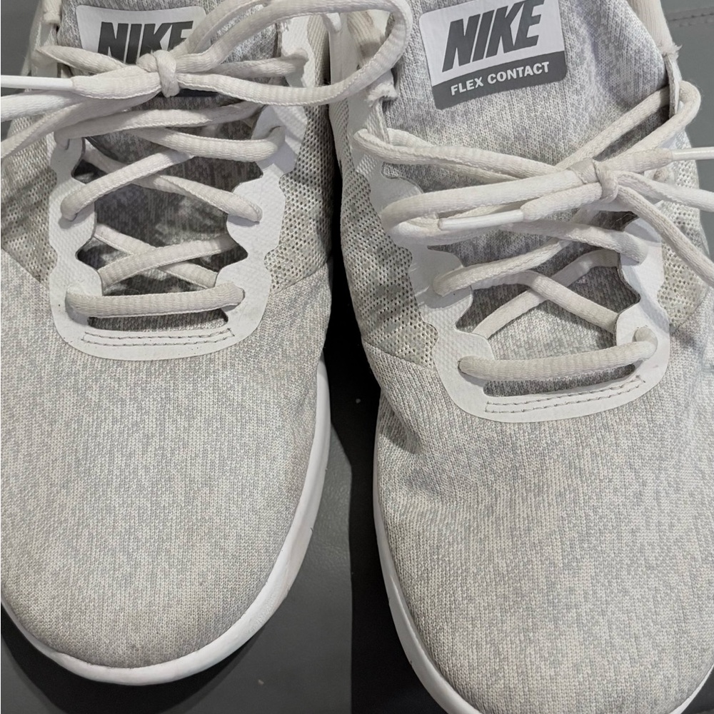 Nike Flex Contact Light Gray Sneakers